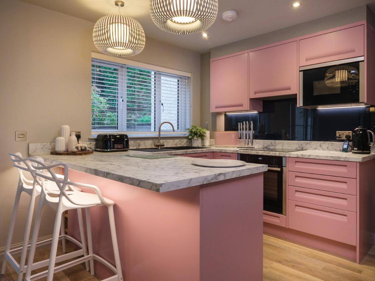 Villa The Neon Rose Bowness-on-Windermere Esterno foto