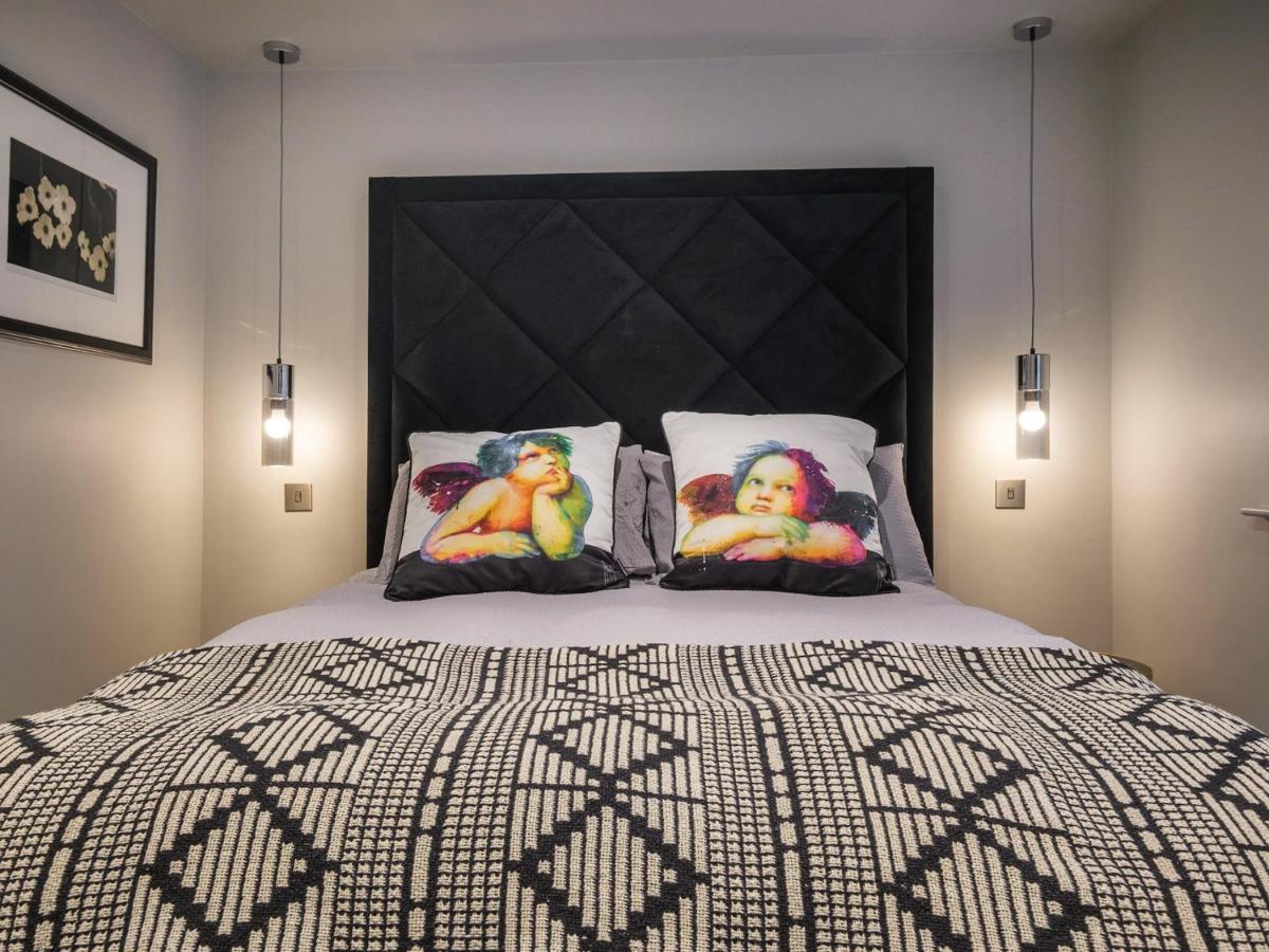 Villa The Neon Rose Bowness-on-Windermere Esterno foto